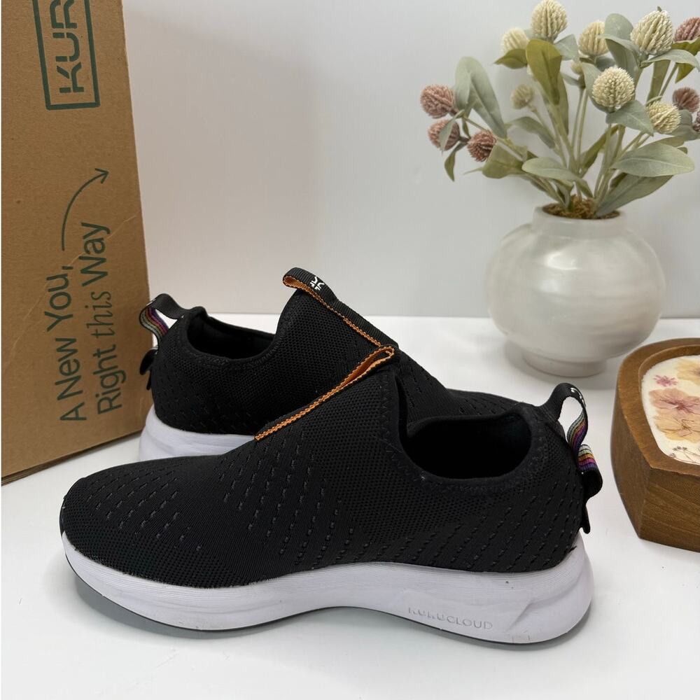 Kuru Atom Slip-on Comfort Sock-Like Sneaker Jet Black Women 6.5M NWB - Picture 7 of 10